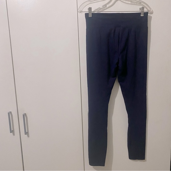 Kurta top and silk dupatta with added leggings - Picture 10 of 13